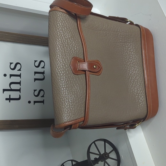 Vintage Calvary Dooney and Burke Bag - Picture 12 of 13